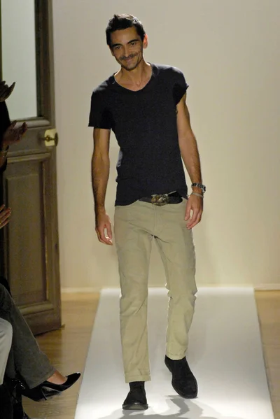 Look 30
